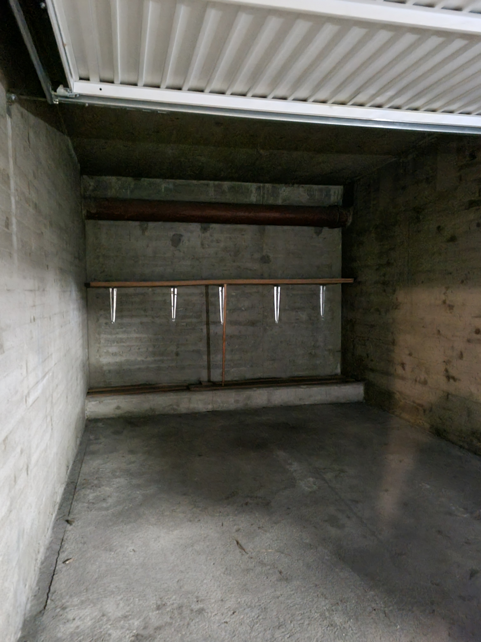 Image_2, Garage, Lyon, ref :3684/TG