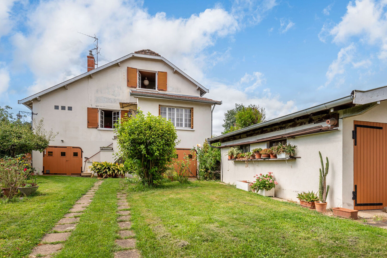 Image_1, Maison, Limas, ref :OR3784-1